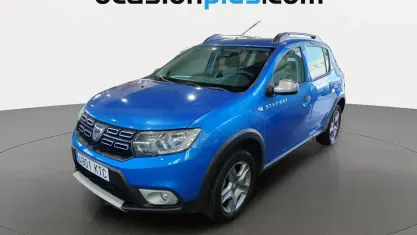 Usado Dacia Sandero Essentiel 90 CV (66 kW) 2019 Azul Utilitario