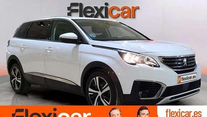 Usado Peugeot 5008 Allure 131 CV (96 kW) 2019 Blanco SUV