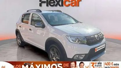 Usado Dacia Sandero Lauréate 90 CV (66 kW) 2018 Blanco Utilitario