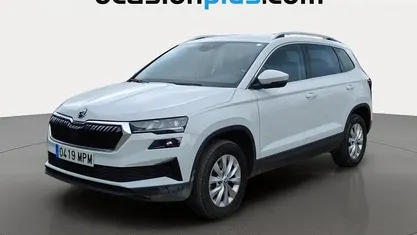 Usado Skoda Karoq Selection 116 CV (85 kW) 2024 Blanco SUV