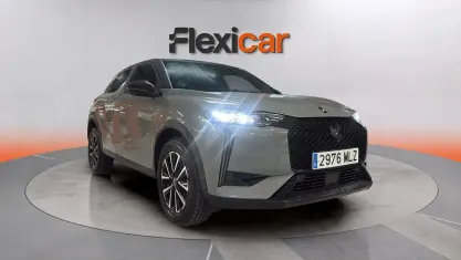 Usado DS Automobiles DS3 Crossback Performance 131 CV (96 kW) 2023 Gris SUV