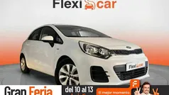Blanco Usado 2017 Kia Rio Berlina | 9890 € (Buen precio)