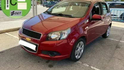 Usado Chevrolet Aveo LS 86 CV (63 kW) 2011 Rojo Utilitario