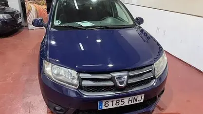 Käytetty Dacia Sandero Lauréate 90 HP (66 kW) 2012 Sininen Viistoperä