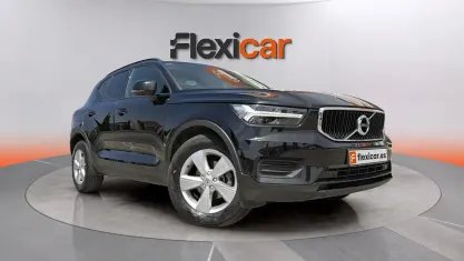 Usado Volvo XC40 Momentum 129 CV (94 kW) 2021 Negro SUV