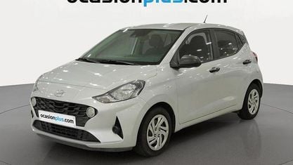 Usado Hyundai i10 67 CV (49 kW) 2022 Gris plata Utilitario