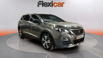 Usado Peugeot 5008 Allure 131 CV (96 kW) 2017 Gris Monovolumen