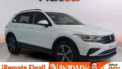 Blanco Usado 2022 VW Tiguan Life SUV | 29.990 € (Precio justo)