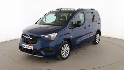 Usado Opel Combo Life Elegance 131 CV (96 kW) 2022 Azul Monovolumen