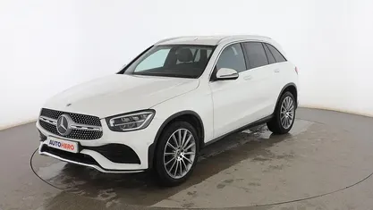 Usado Mercedes GLC220 AMG line 194 CV (142 kW) 2021 Blanco SUV