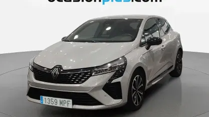 Usado Renault Clio Techno 91 CV (66 kW) 2024 Gris Utilitario