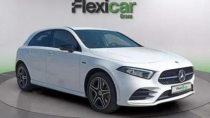 Usado 2021 Mercedes A250 Berlina | 21.990 € (Precio justo)