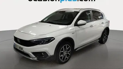 Usado 2023 Fiat Tipo Cross SUV | 14.137 € (Buen precio)