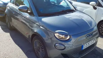 Usado Fiat 500e Icon 86 kW (118 CV) 2022 Gris Descapotable