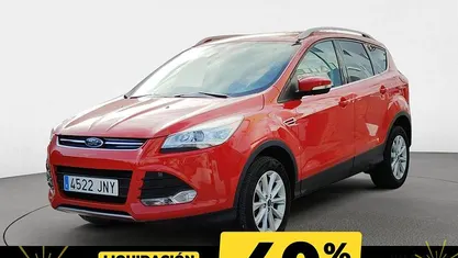 Rojo Usado 2016 Ford Kuga Titanium SUV | 10.990 € (Buen precio)