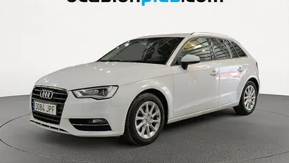 Usado Audi A3 Sportback Attraction 125 CV (91 kW) 2016 Utilitario