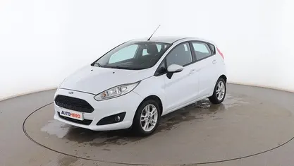 Blanco Usado 2016 Ford Fiesta Trend Utilitario | 8999 € (Precio justo)