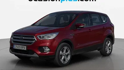 Rojo Usado 2018 Ford Kuga Titanium SUV | 16.182 € (Buen precio)