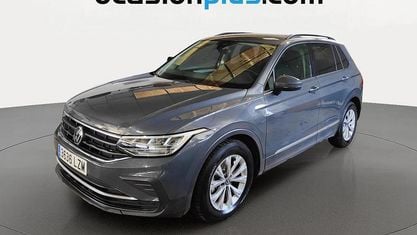 Używany VW Tiguan 131 KM (96 kW) 2022 Szary SUV