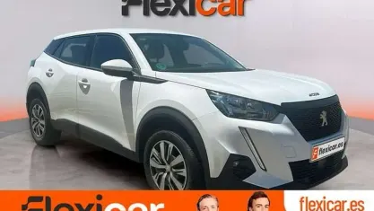 Usado Peugeot 2008 Active 110 HP (80 kW) 2021 Branco SUV