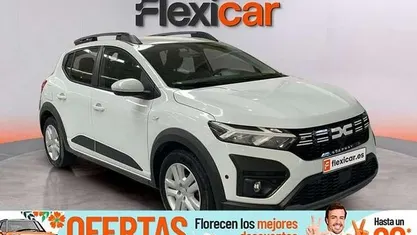 Usado Dacia Sandero Expression 91 CV (66 kW) 2024 Blanco Utilitario
