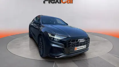 Usado Audi Q8 Premium 290 CV (213 kW) 2021 Gris SUV