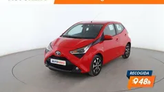 Usado 2020 Toyota Aygo X-play Utilitario | 10.899 € (Precio justo)