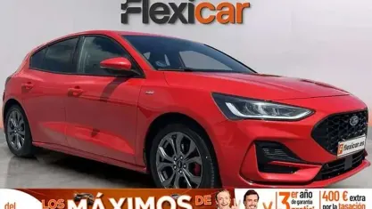 Używany Ford Focus ST-Line 125 KM (91 kW) 2022 Czerwony Sedan/Limuzyna
