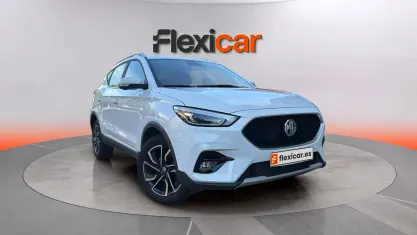 Usado MG ZS Luxury 111 CV (81 kW) 2024 Blanco SUV