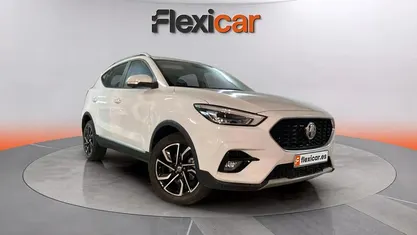 Usado MG ZS Luxury 106 CV (77 kW) 2024 Blanco Berlina