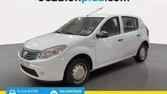 Blanco Usado 2010 Dacia Sandero Base Berlina | 5800 € (Precio justo)