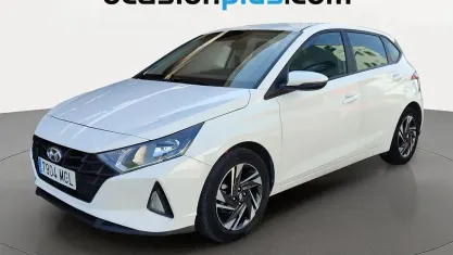 Usado Hyundai i20 84 CV (61 kW) 2023 Blanco Utilitario