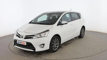 Usado Toyota Verso Advance 132 CV (97 kW) 2014 Blanco Monovolumen