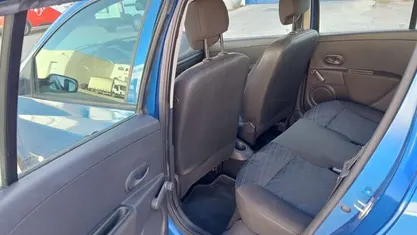 Usado Renault Clio II Business 85 CV (62 kW) 2009 Berlina