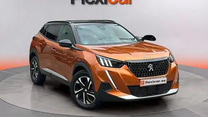 Usado Peugeot 2008 GT 131 CV (96 kW) 2023 SUV