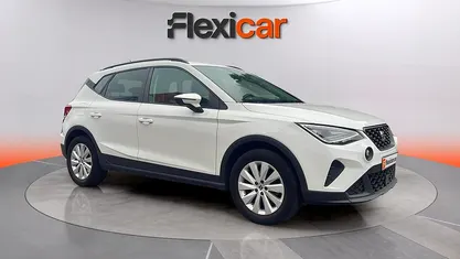 Usado Seat Arona Style 110 CV (80 kW) 2022 SUV