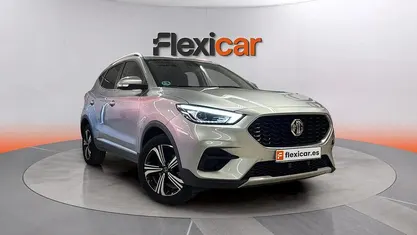 Käytetty MG ZS Comfort 106 HP (77 kW) 2023 Harmaa Katumaasturi