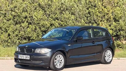 Usado BMW 116 116 HP (85 kW) 2009 Preto Citadino