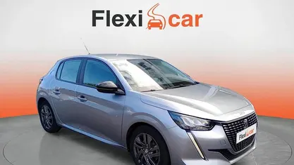 Usado Peugeot 208 GT 101 CV (74 kW) 2022 Gris Utilitario