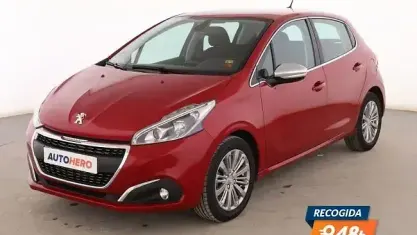 Usado Peugeot 208 Allure 110 CV (80 kW) 2018 Rojo Utilitario