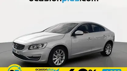 Usado Volvo S60 Summum 150 CV (110 kW) 2015 Gris plata Berlina
