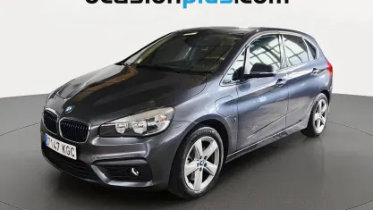 Usado BMW 225 Active Tourer iPerformance 224 CV (164 kW) 2017 Gris Monovolumen