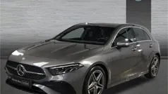 Gris / plata Usado 2024 Mercedes A200 Berlina | 34.995 € (Precio justo)