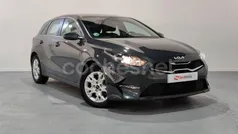 Gris Usado 2024 Kia Ceed Berlina | 18.490 € (Precio justo)
