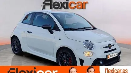 Usado Abarth 695 180 CV (132 kW) 2022 Blanco Utilitario