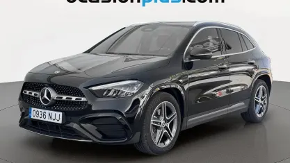 Usado Mercedes GLA200 AMG 163 CV (119 kW) 2025 Negro SUV