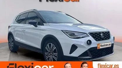 Blanco Usado 2024 Seat Arona FR SUV | 18.490 € (Precio justo)