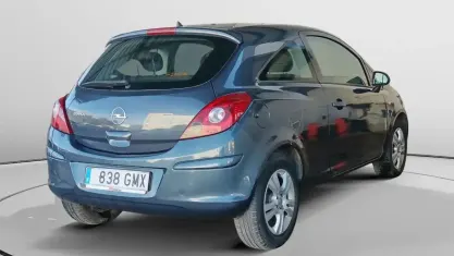 Usado Opel Corsa Essentia 60 HP (44 kW) 2009 Cinzento Citadino