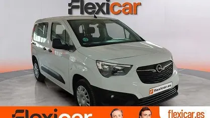 Usado Opel Combo Elegance 131 CV (96 kW) 2023