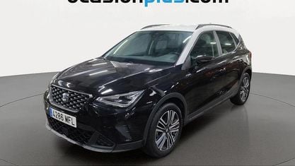 Usado Seat Arona Style 110 HP (80 kW) 2023 Preto SUV
